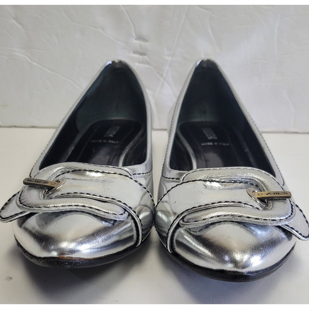 Fendi Silver Flats with Buckle Detail - Picture 4 of 16